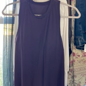 Very cute top with bra built in